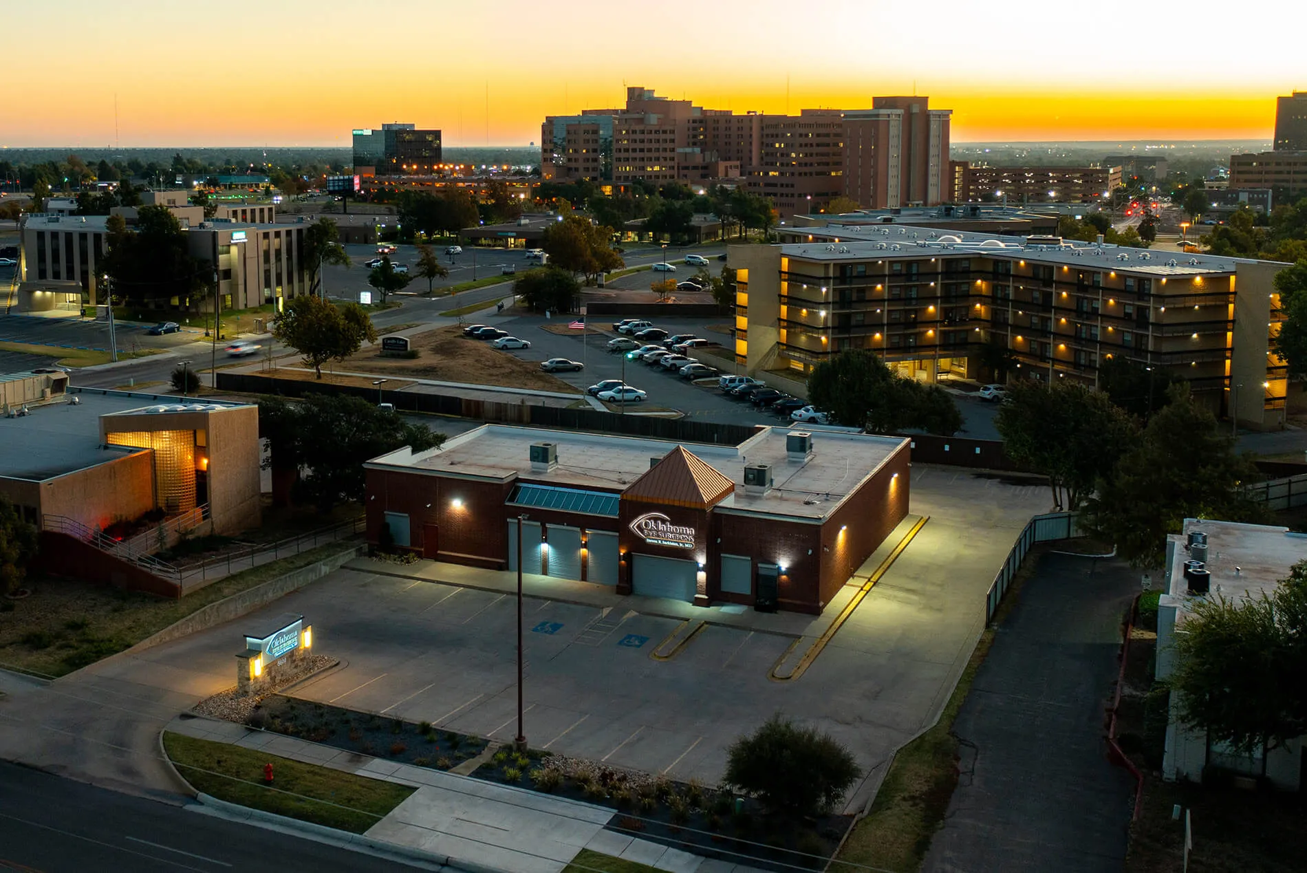 Oklahoma Eye Surgeons Clinic Exterior
